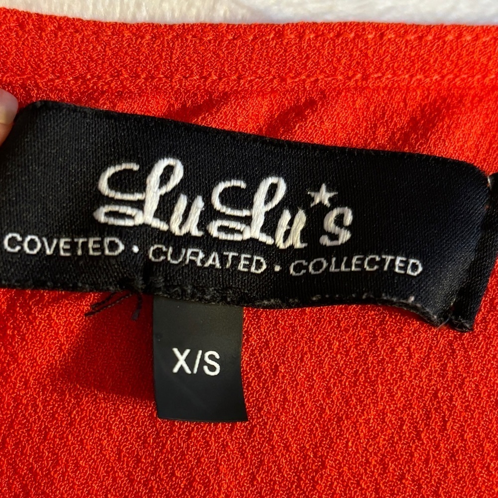 Lulu’s Red Blouse - Picture 6 of 7